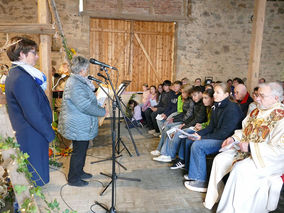 Ökumenischer Familiengottesdienst zum Erntedankfest (© Karl-Franz Thiede)